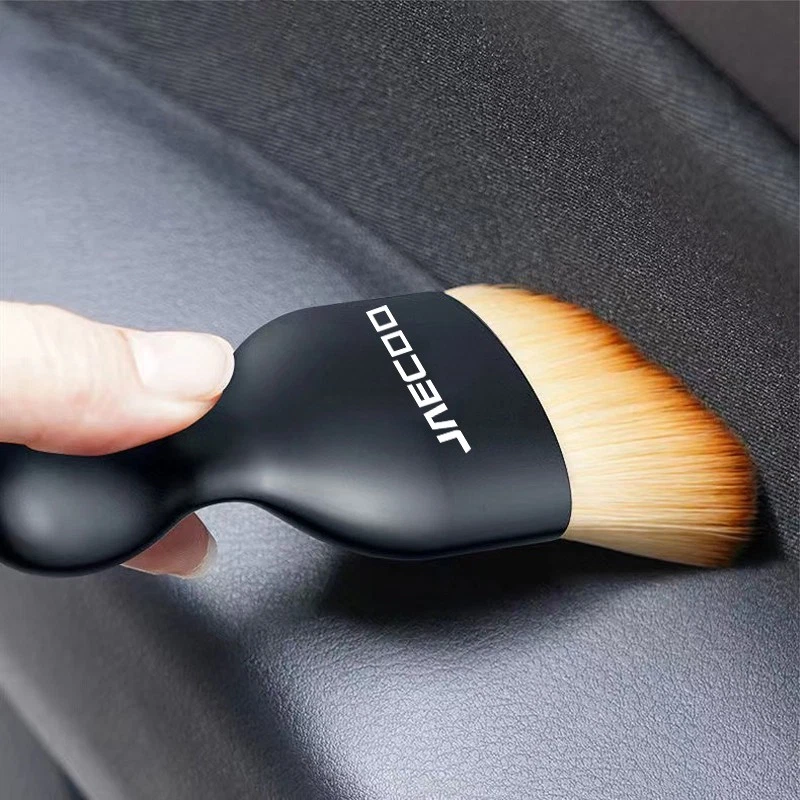 Jaecoo Car Cleaning Kit | Suede Cloth & Soft Detailing Brush Set
