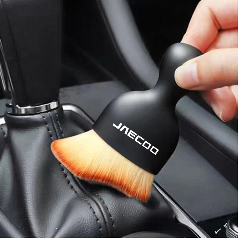 Jaecoo Car Cleaning Kit | Suede Cloth & Soft Detailing Brush Set